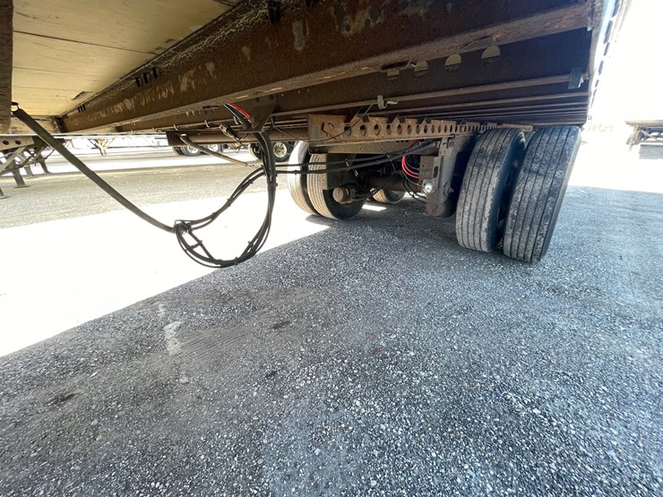 #316-•-2011-wabash-semi-trailer-(has-wi-title)-(denmark,-wi)-image-12