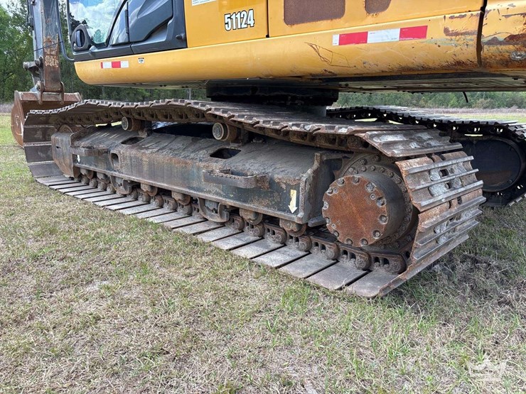 2019-deere-210g-image-38