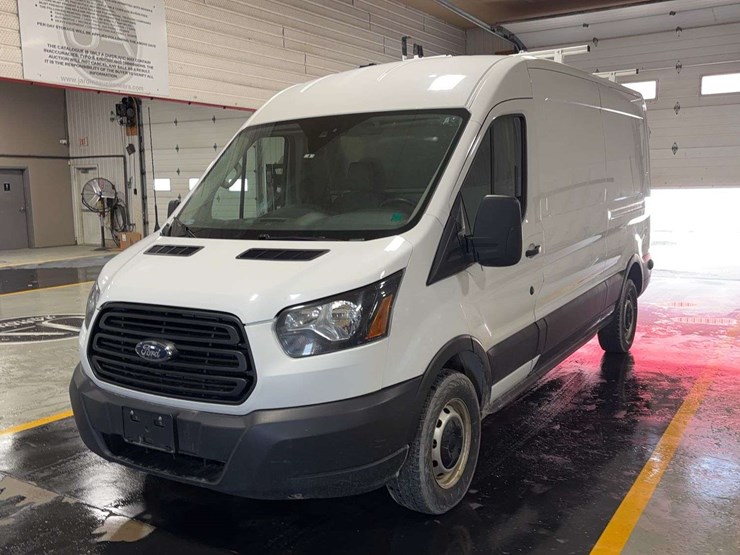 2019-ford-transit-image-1