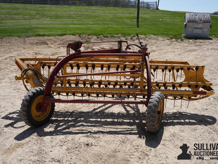 new-holland-258-image-6