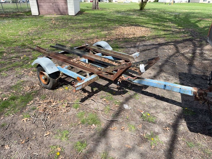 comet-motorcycle-trailer-(fits-3)---no-title-image-1