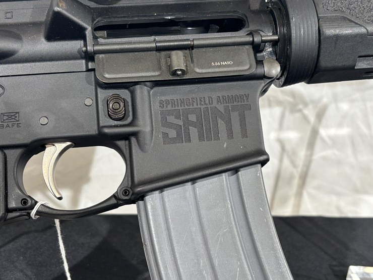 #135-•-springfield-armory-saint-5.56-ar-15-image-16