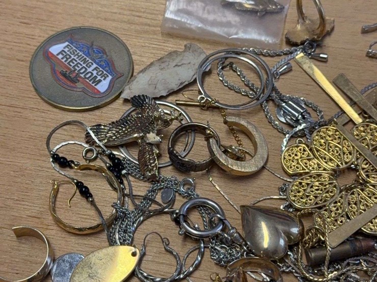 costume-jewelry-image-6