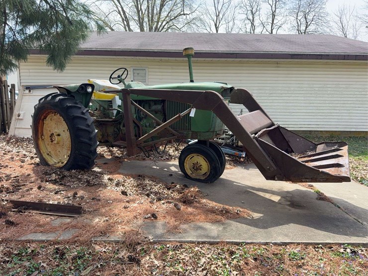 john-deere-3010-image-1
