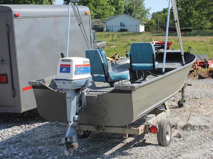 15'-fishing-boat-image-5