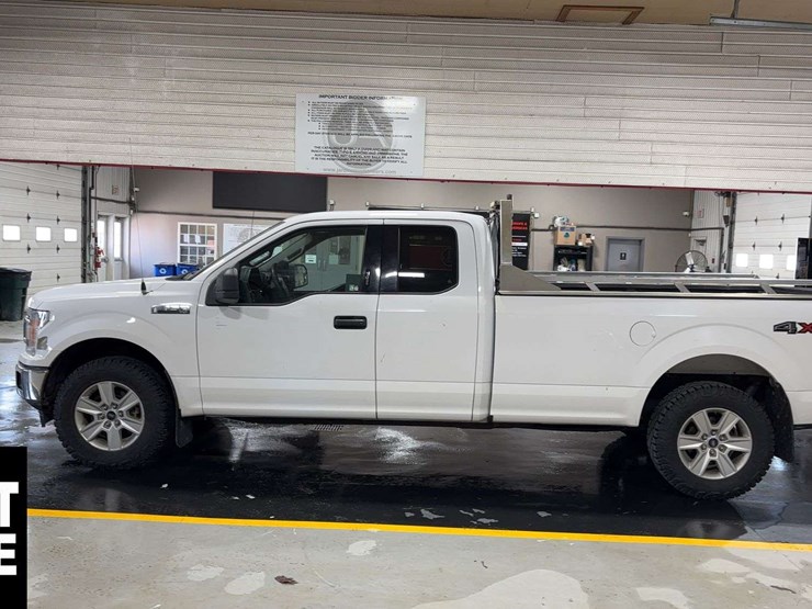 2020-ford-8-ft-image-2