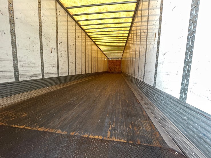 #308-•-2014-wabash-semi-trailer-(has-wi-title)-(denmark,-wi)-image-13