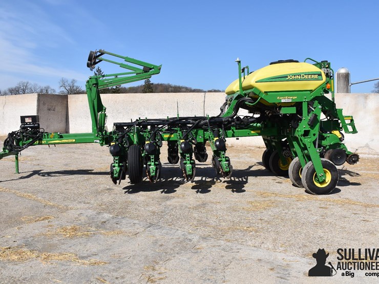 2016-john-deere-1775nt-image-8