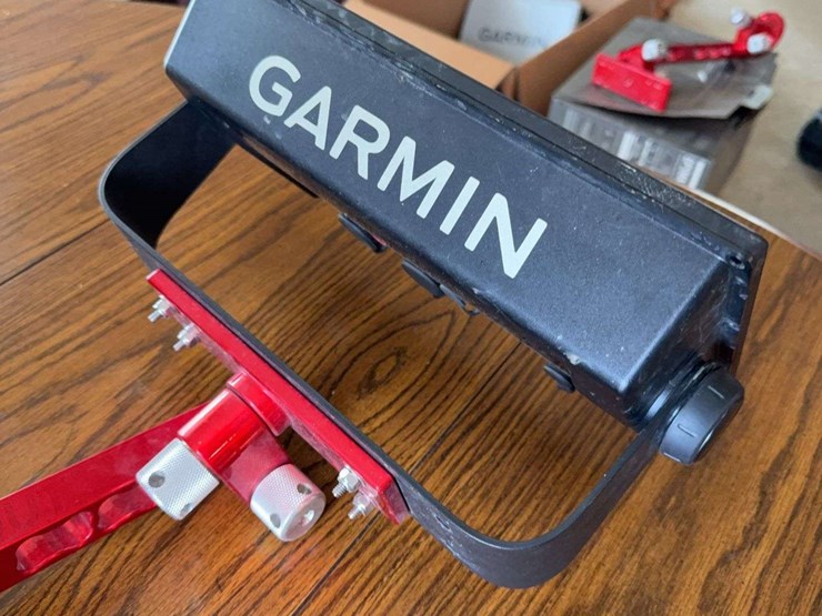 2020-express-fishing-boat-w/-yamaha-175-and-back-track-trailer-and-a-garmin-fish-finder-image-27