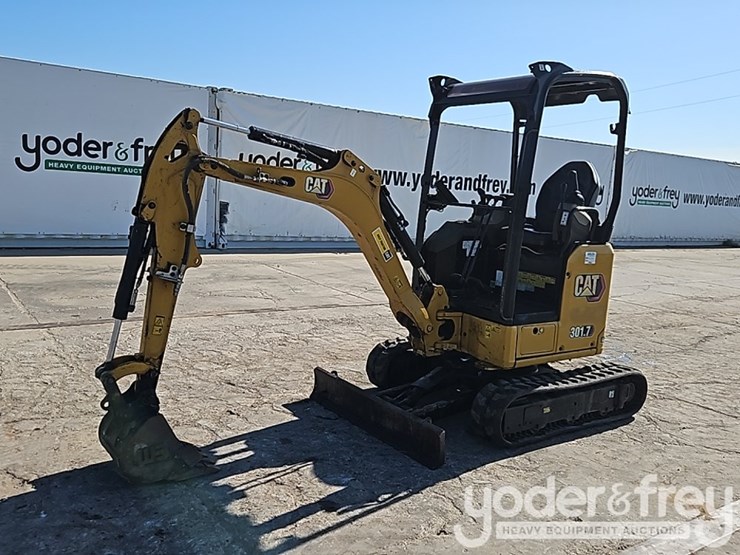 2023-caterpillar-301.7-image-1