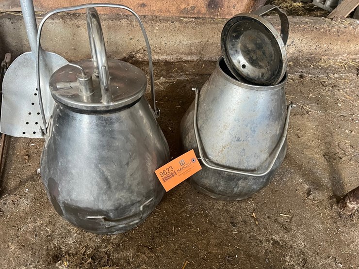 #9623-•-catch-pails-image-1