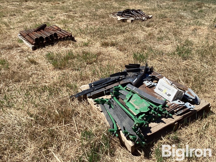 john-deere-12-image-1