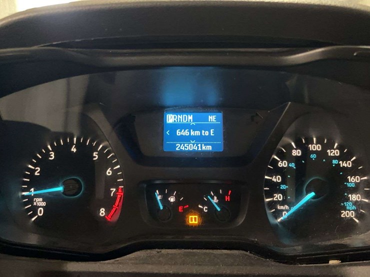 2019-ford-transit-image-12