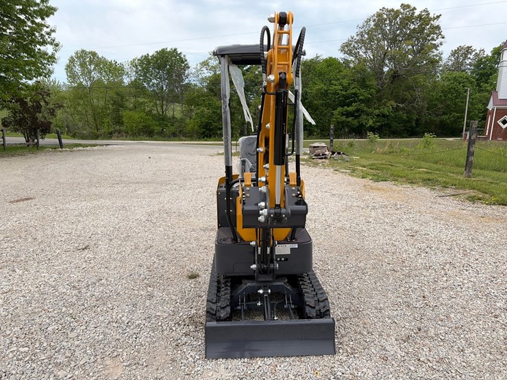 #153-•-unused-2026-ats-rt12r-mini-excavator-image-2