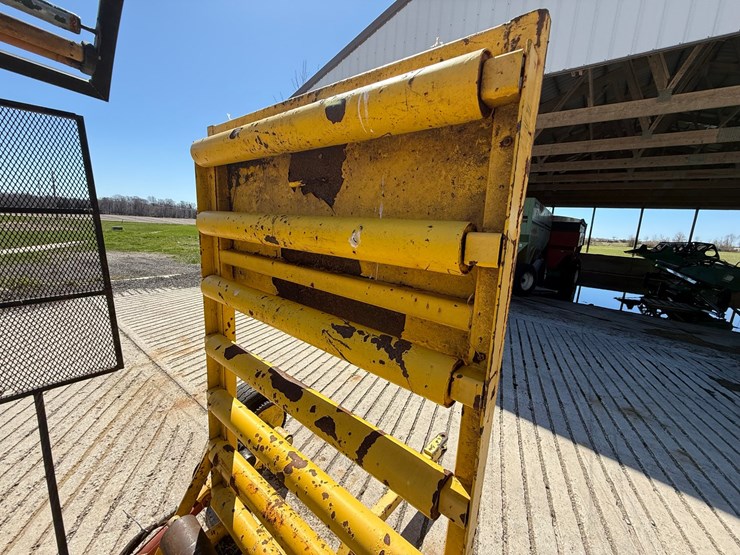 #6156-•-stretch-o-matic-7500-bale-wrapper-(sturgeon-bay,-wi)-image-28
