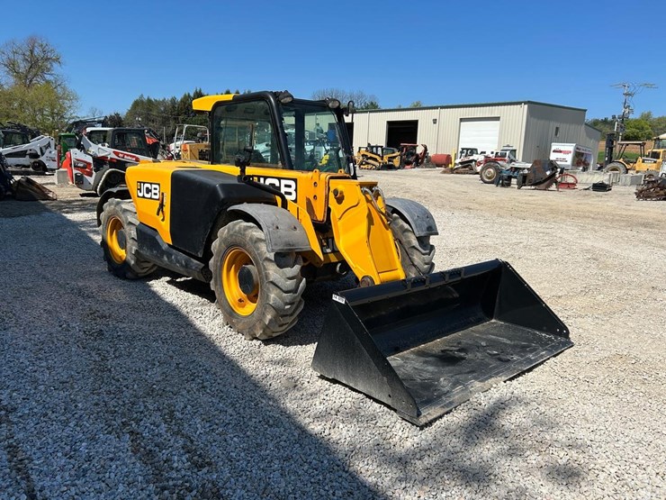 2018-jcb-525-60-image-6
