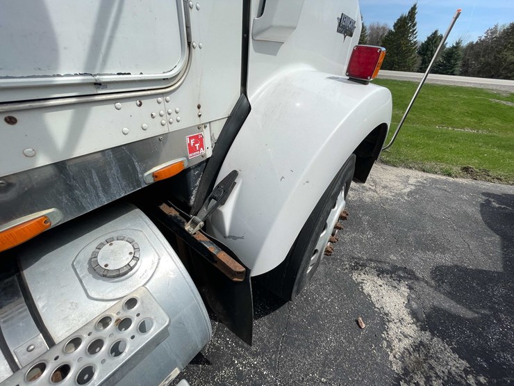 1997-kenworth-t800-image-43