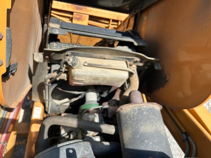 case-580m-image-21