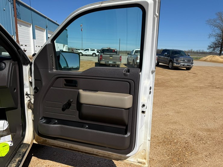 2010-ford-f150-image-23