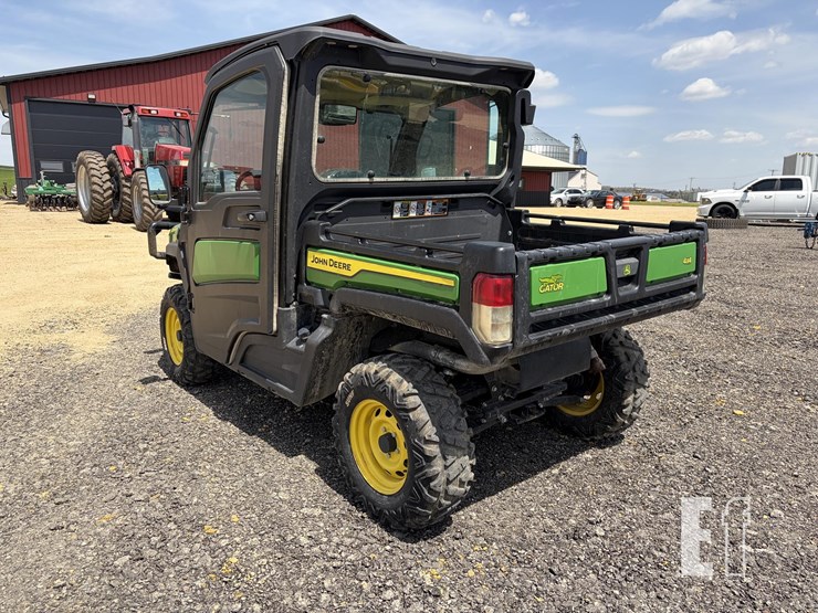 john-deere-gator-xuv-835m-image-2