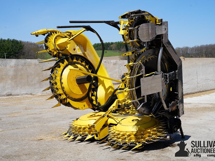 2018-john-deere-770-image-1