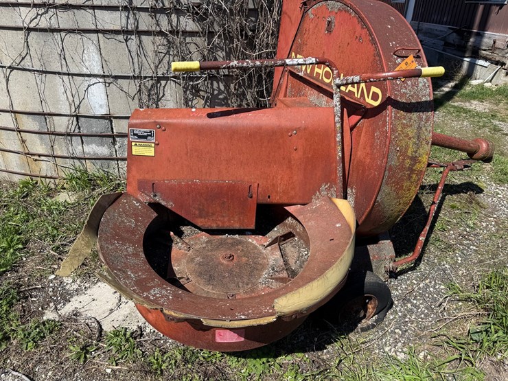 new-holland-28-image-10