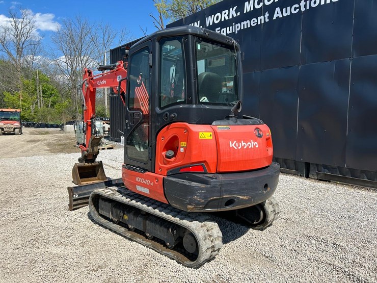 2021-kubota-kx040-4-image-2