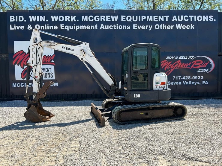 bobcat-e50-image-1