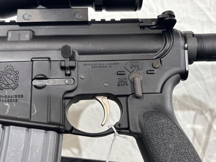 #135-•-springfield-armory-saint-5.56-ar-15-image-6