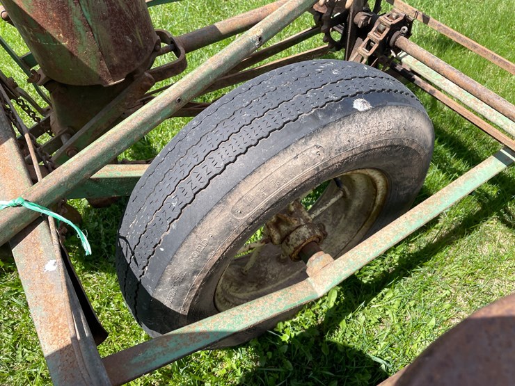 john-deere-490-image-25