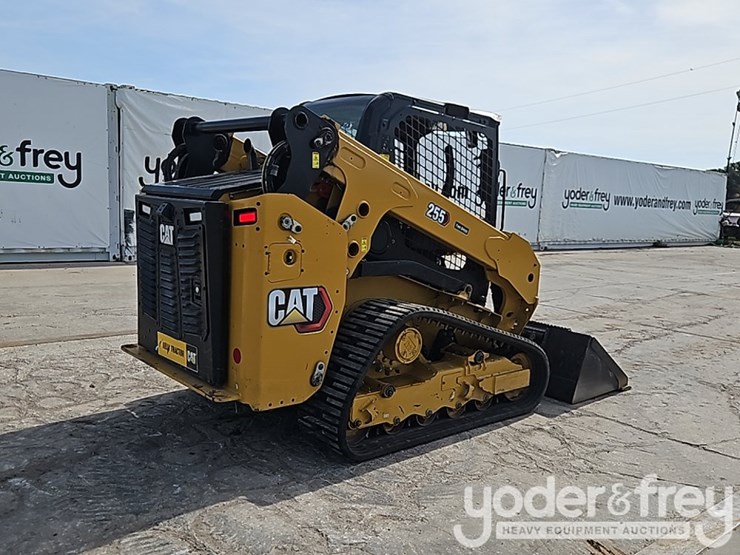 caterpillar-255-image-5
