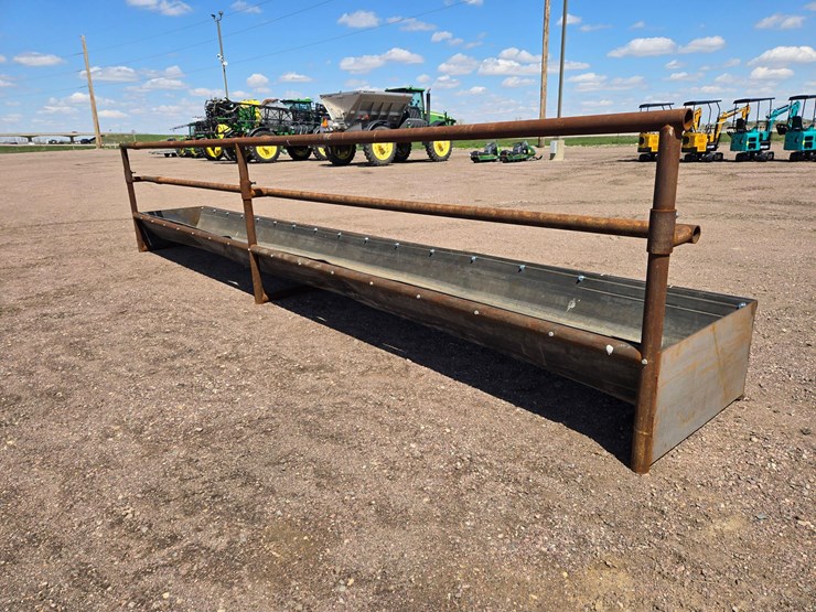 portable-fence-line-feed-bunk-image-3