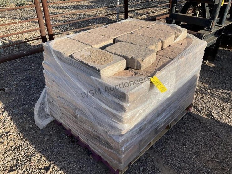 pallet-of-stone-pavers-image-4
