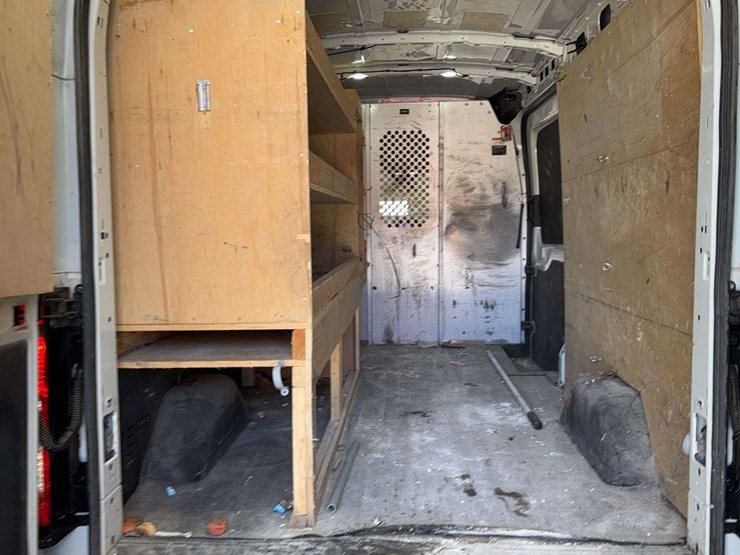 2021-ford-transit-image-12