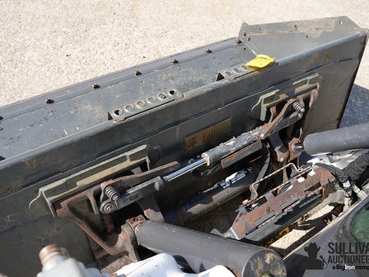 2021-bobcat-s62-image-13