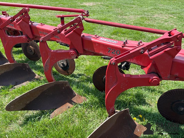 case-ih-720-image-18