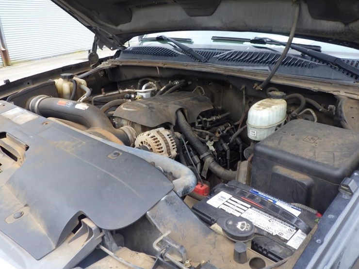 2005-chevrolet-2500hd-image-8