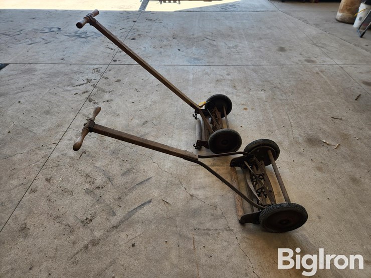 manual-push-mowers-image-4