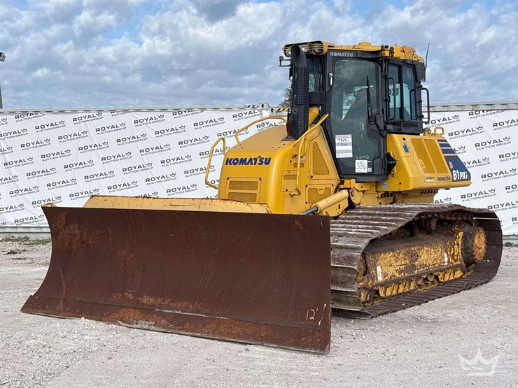 2017-komatsu-d61pxi-24-image-1