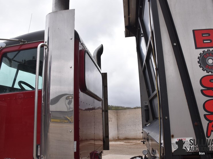 2011-peterbilt-367-image-20