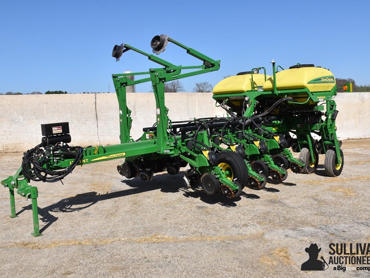 2016-john-deere-1775nt-image-1