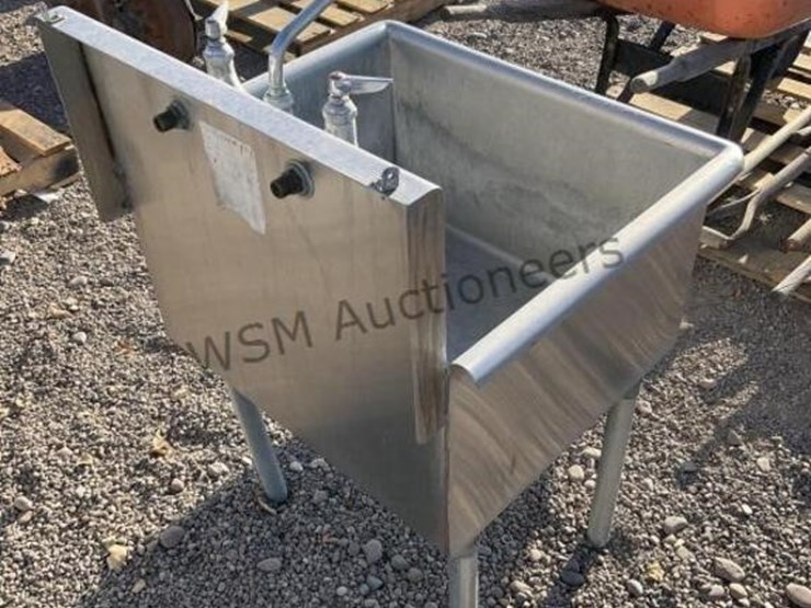 stainless-steel-sink-image-3
