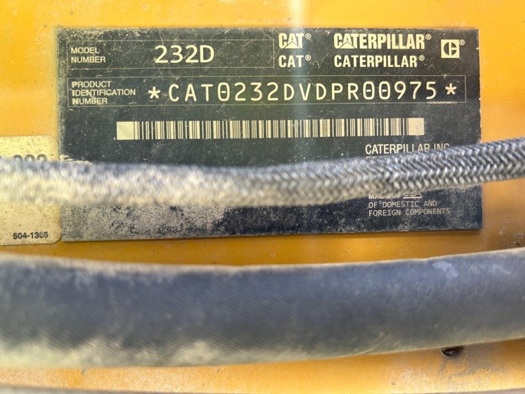 2017-caterpillar-232d-image-23