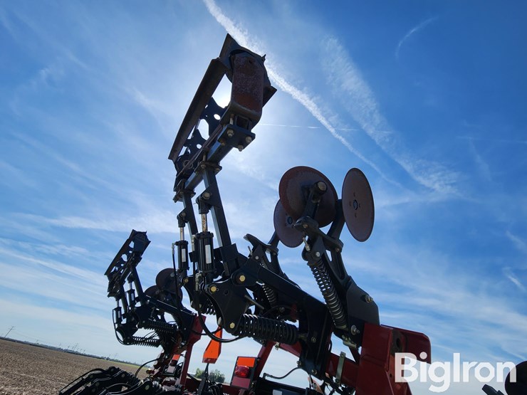 2016-case-ih-2016-image-18