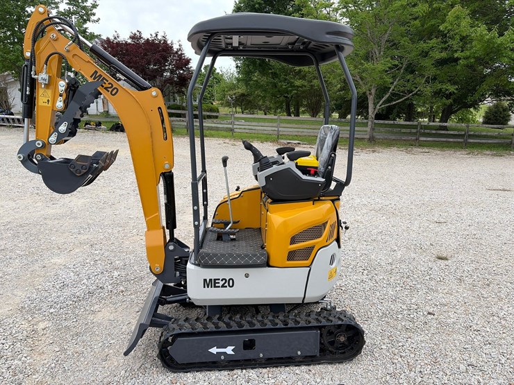 #151-•-unused-2026-sdlanch-me20-diesel-mini-excavator-image-11