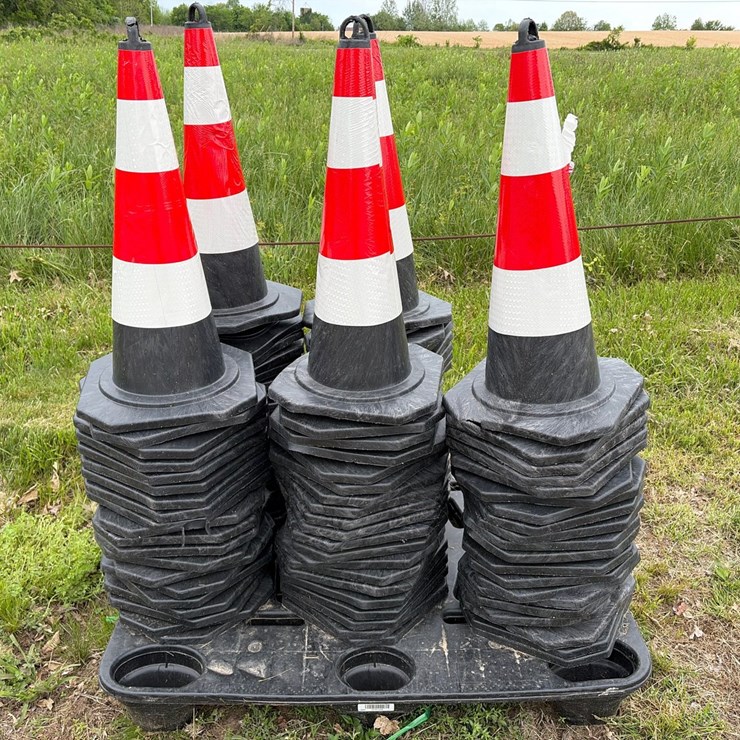 #32 • 100 Traffic Cones