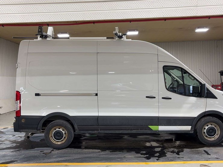 2020-ford-transit-image-6
