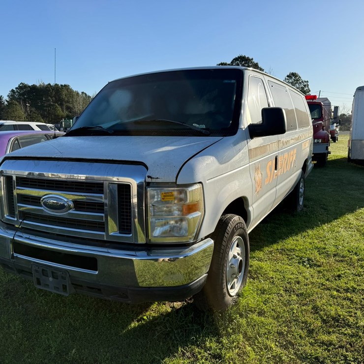 2014 FORD E350