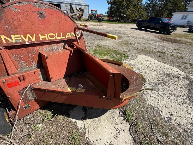 new-holland-28-image-7