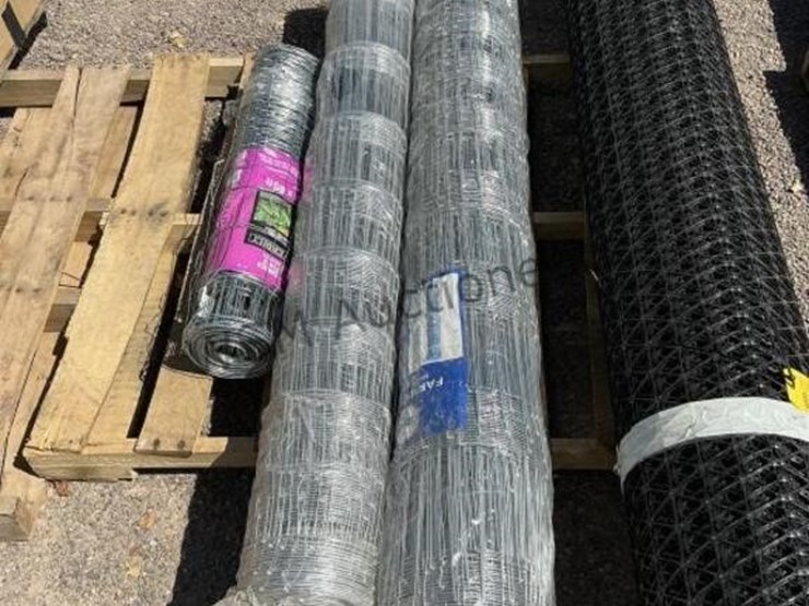 pallet-of-asst-galvanized-&-plastic-fencing-image-6